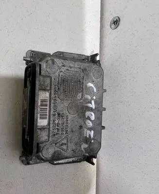 Citroen C4 II Xenon control unit/module 890333353 00120005