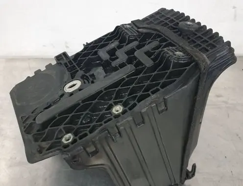 Volvo V70 Battery tray AG9N10723AC 31299569