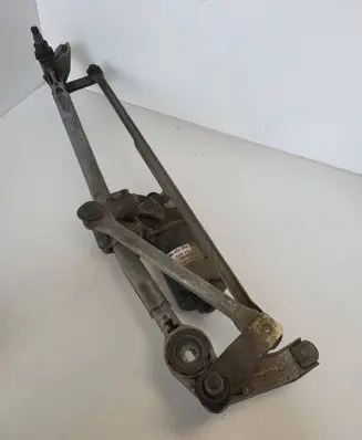 BMW 1 E81 E87 Front wiper linkage and motor 6978263