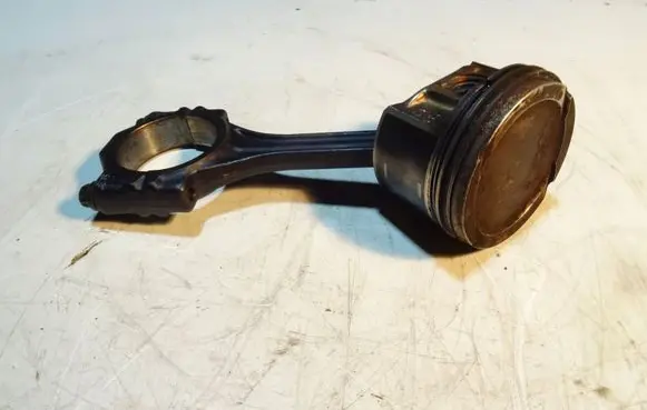 Audi A2 Piston with connecting rod 036AQ 032F