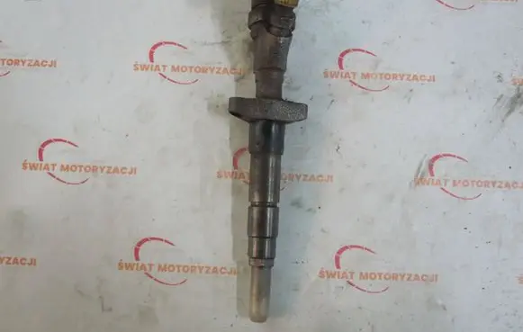 BMW 5 E60 E61 Fuel injector 0445110141