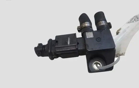 Citroen C4 II Picasso Exhaust gas pressure sensor 9662143180
