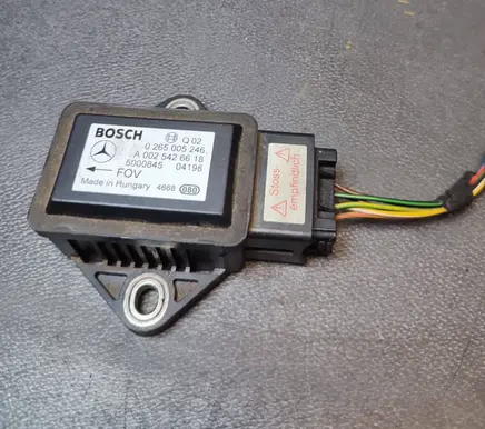 Mercedes-Benz Sprinter W901 W902 W903 W904 ESP acceleration yaw rate sensor A0025426618