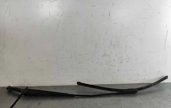 Volvo V70 Front wiper blade arm 30655615