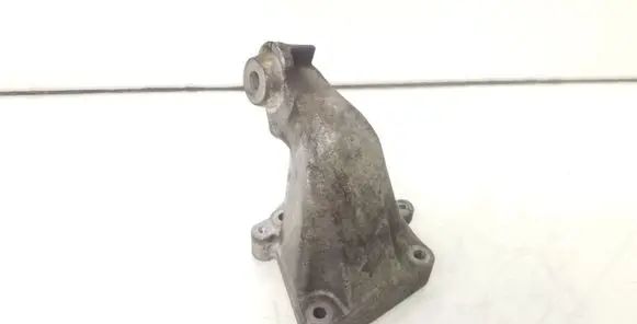 Mercedes-Benz E W211 Engine mounting bracket A6422230104