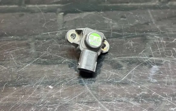 Mercedes-Benz Sprinter W901 W902 W903 W904 Air pressure sensor A0051535028 130913 EP9461R3A