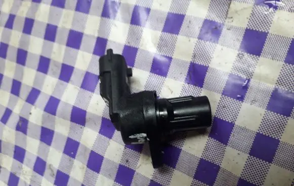 KIA Ceed Camshaft speed sensor 