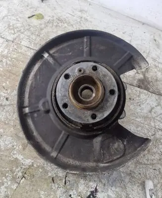 BMW 7 E65 E66 Rear wheel hub