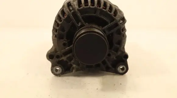 Skoda Octavia Mk2 (1Z) Generator/alternator 06F903023C