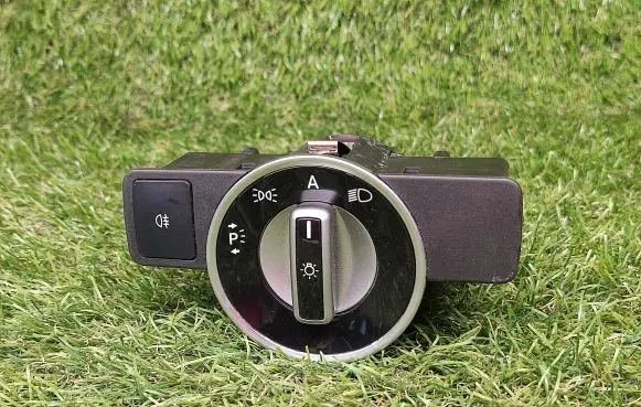 Mercedes-Benz E W212 Light switch