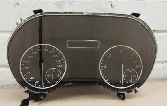 Mercedes-Benz B W246 W242 Speedometer (instrument cluster) A2469005405 0263681331 A2469014102