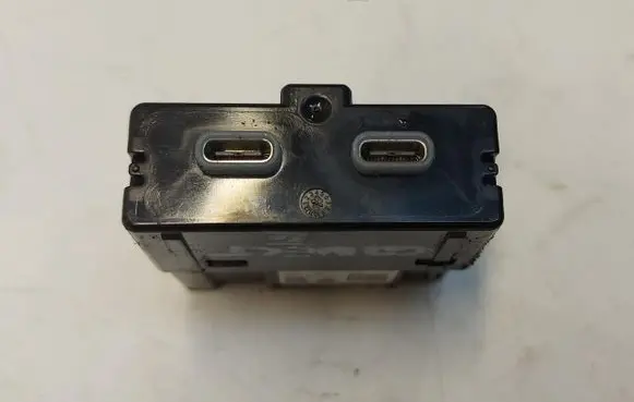 USB socket connector