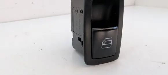 Mercedes-Benz A W169 Electric window control switch A1698205210