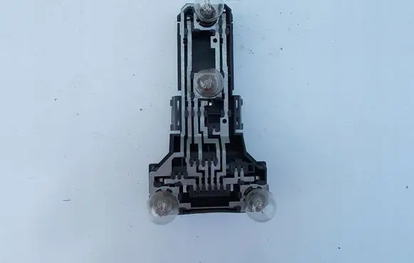 Volkswagen PASSAT B5 Tail light bulb cover holder 