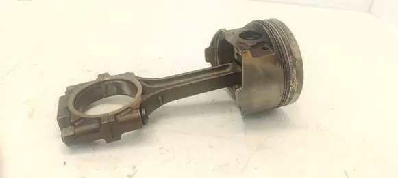 Mitsubishi 3000 GT Piston with connecting rod