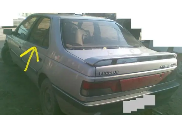 Peugeot 405 Rear door window glass