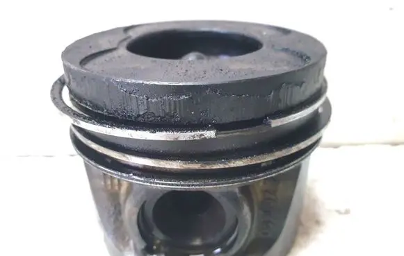 Mercedes-Benz ML W164 Piston with connecting rod 0830923