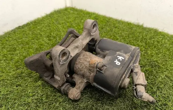 Volkswagen PASSAT B6 Rear brake caliper