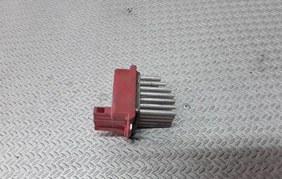 Audi A4 S4 B5 8D Heater blower motor/fan resistor 1J0907521