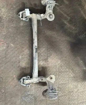Opel Astra H Rear axle beam 