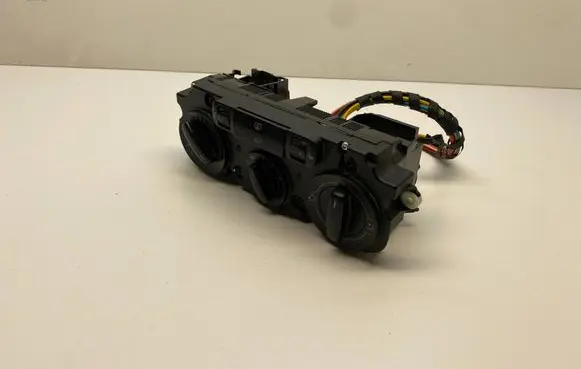 Volkswagen Caddy Climate control unit
