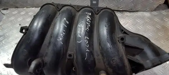 Toyota RAV 4 (XA20) Intake manifold