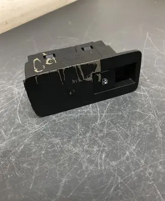 Opel Insignia A Electric window control switch 13222231
