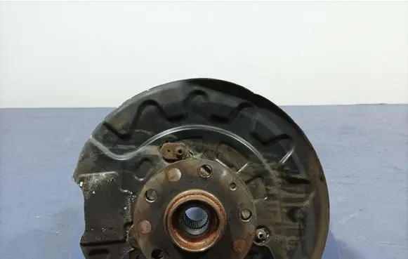 Skoda Octavia Mk3 (5E) Front wheel hub spindle knuckle
