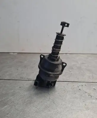 Mercedes-Benz Sprinter W901 W902 W903 W904 Valve vacuum 662779M