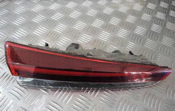 Renault Captur II Tailgate rear/tail lights