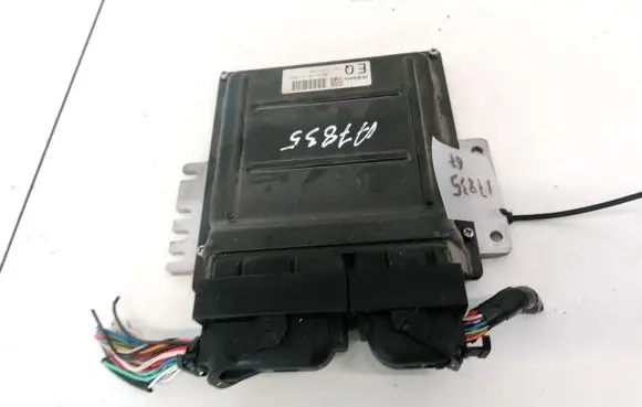 Nissan Murano Z50 Engine control unit/module MEC31140 MEC31-140