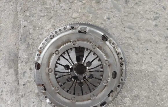 Audi A3 S3 8P Dual mass flywheel 