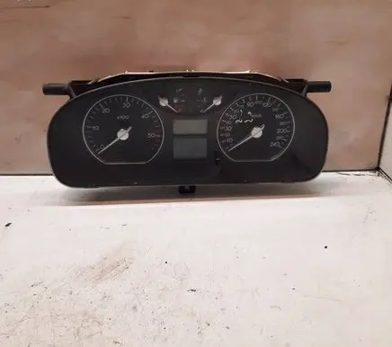 Renault Laguna II Speedometer (instrument cluster) 8200328449