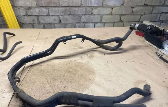 Volkswagen Transporter - Caravelle T5 Engine coolant pipe/hose 7H0121086E