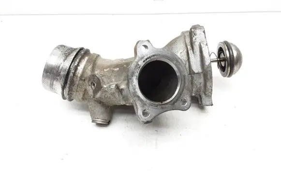 Mercedes-Benz E W212 Turbo air intake inlet pipe/hose A6510906180