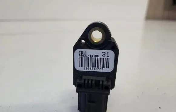 Toyota Verso Airbag deployment crash/impact sensor 8983102100