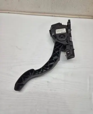 Volvo S80 Accelerator throttle pedal 6G929F836BC 6PV00922001 30062006