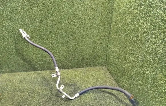 Opel Vivaro Power steering hose/pipe/line 497255549R 93868483