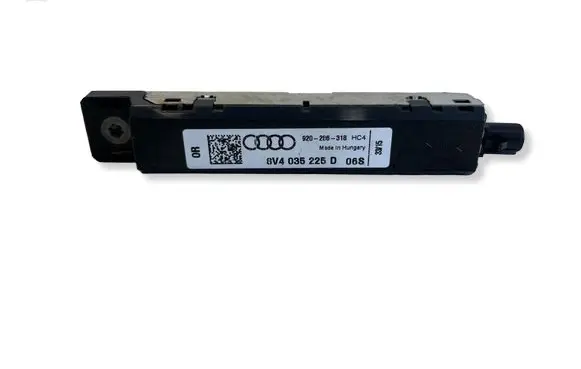 Audi A3 S3 8V Aerial antenna amplifier 8V4035225D