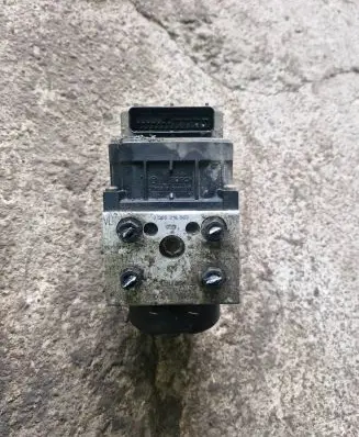 Volkswagen PASSAT B5 ABS Pump 0265216563