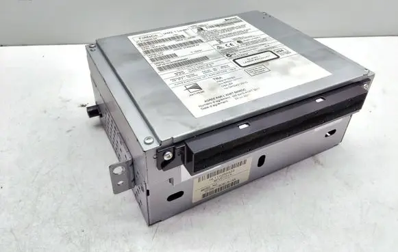 Volvo V40 Radio/CD/DVD/GPS head unit 31358280 CF6N18C815AA 31358309