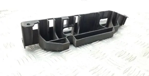 Battery bracket