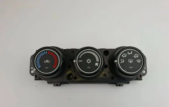 Mitsubishi Lancer VIII Climate control unit 7820A116XA 3853460