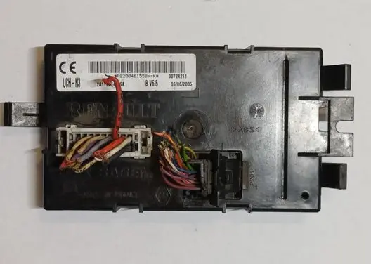 Renault Trafic II (X83) Comfort/convenience module P8200461558K 281127746A UCHN3