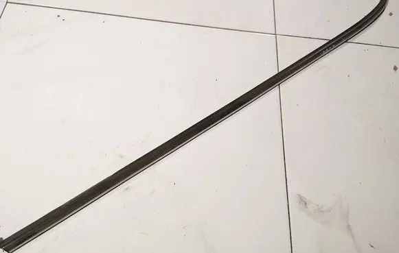 Mini One - Cooper R50 - 53 Front door glass trim molding 