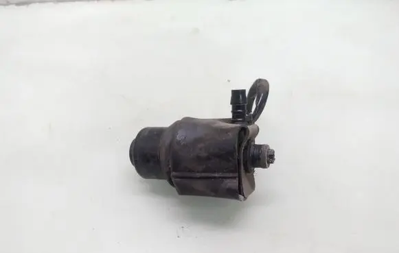 Mitsubishi Pajero Windscreen/windshield washer pump