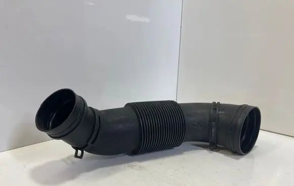 Audi Q7 4L Air intake hose/pipe 7L6129627F