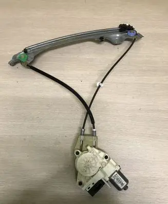 Renault Laguna II Rear door window regulator with motor 827010001R