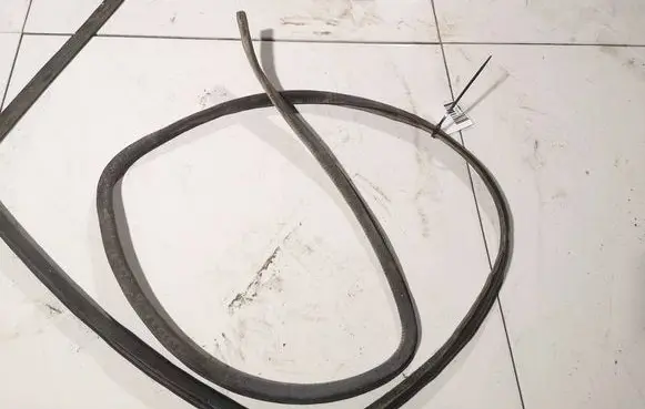 Ford Transit Rubber seal front coupe door 