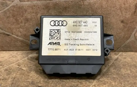 Audi A8 S8 D4 4H Parking PDC control unit/module 4H0907440
